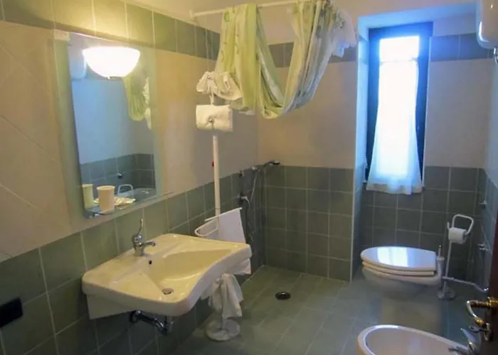 La Rosa Dei Venti Bed & Breakfast 2*